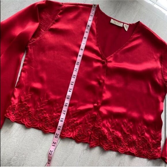 Victoria’s Secret Vintage Gold Label Red Satin Embroidered Top - Picture 6 of 8